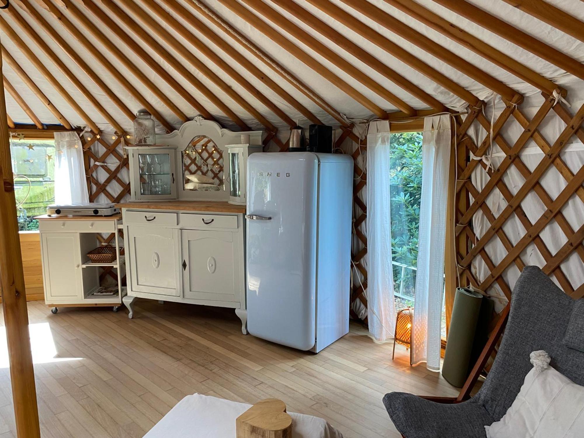 Ons Yurt Huisje In Het Bos Hollandsche Rading Esterno foto
